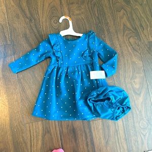 Carters NWT dress size 12 months with bloomers
